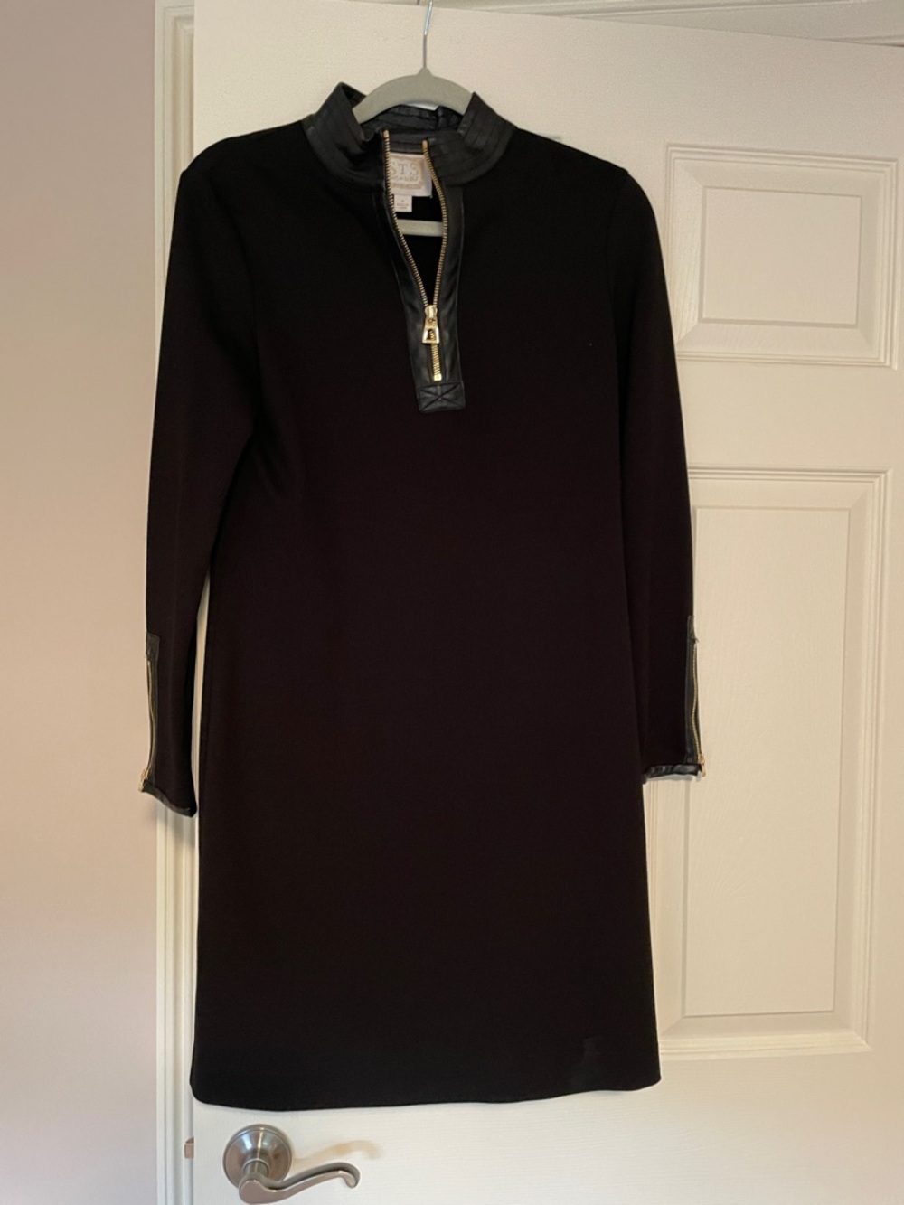Sail to Sable Black Long-Sleeve Zip-Front Shift Dress Like new